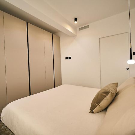 Ferienwohnung Picasso Golden House Next To Duomo Mailand Exterior foto