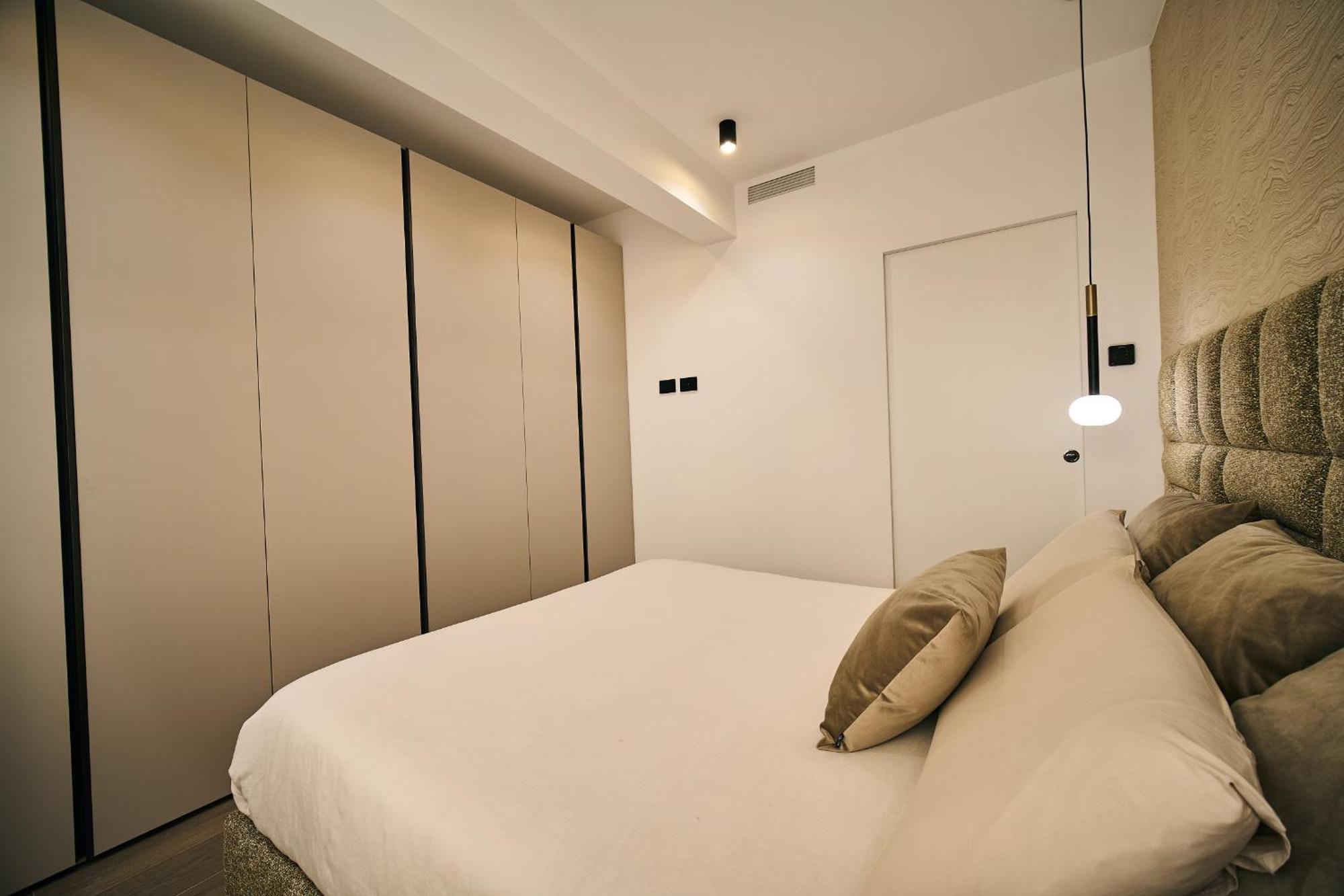 Ferienwohnung Picasso Golden House Next To Duomo Mailand Exterior foto
