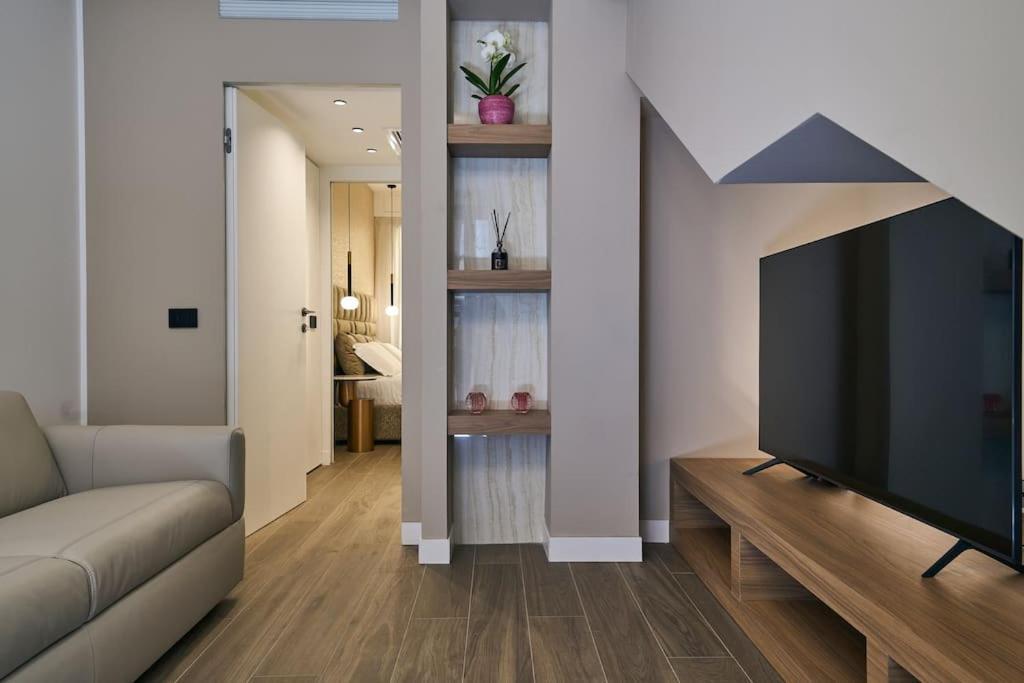 Ferienwohnung Picasso Golden House Next To Duomo Mailand Exterior foto