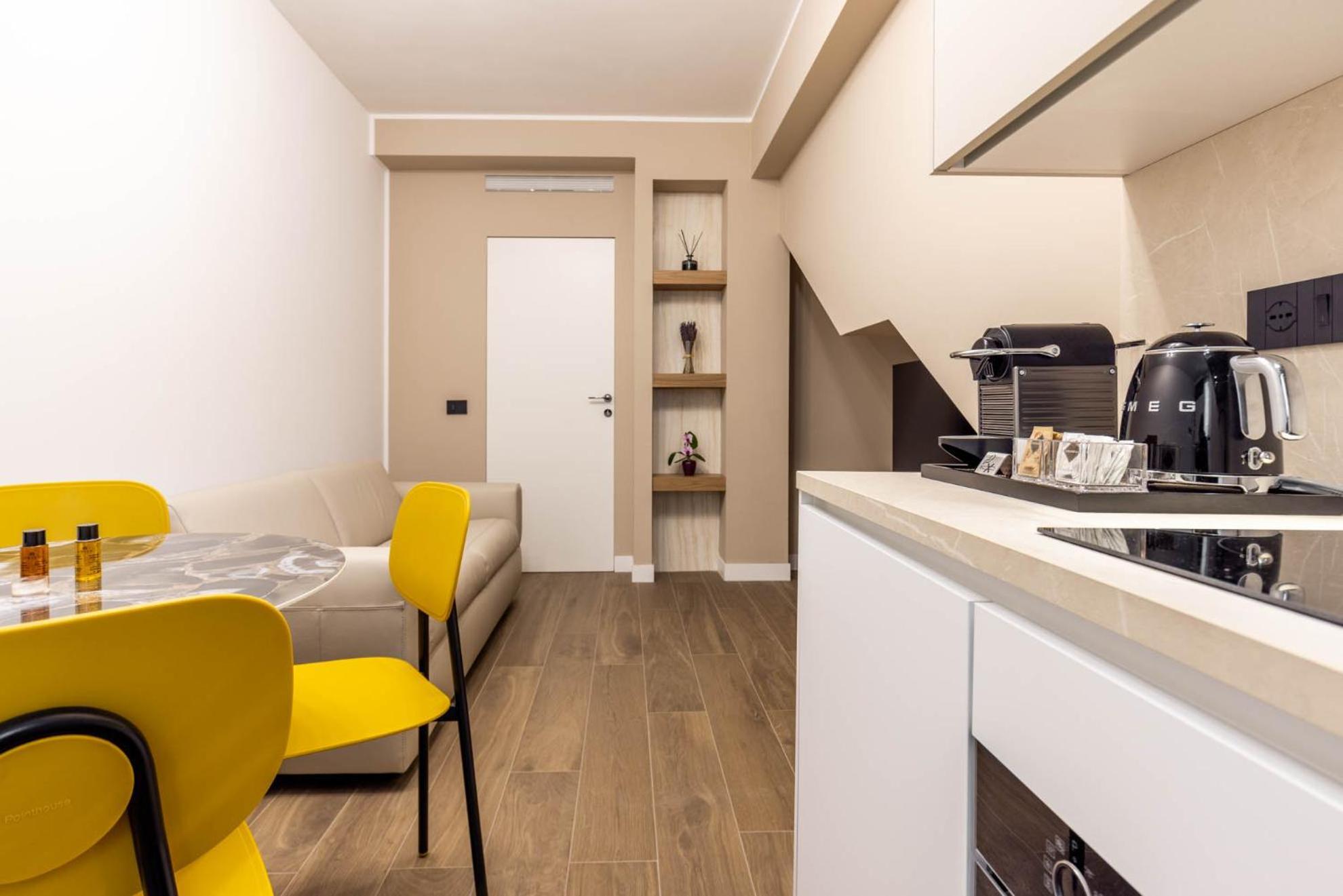 Ferienwohnung Picasso Golden House Next To Duomo Mailand Exterior foto